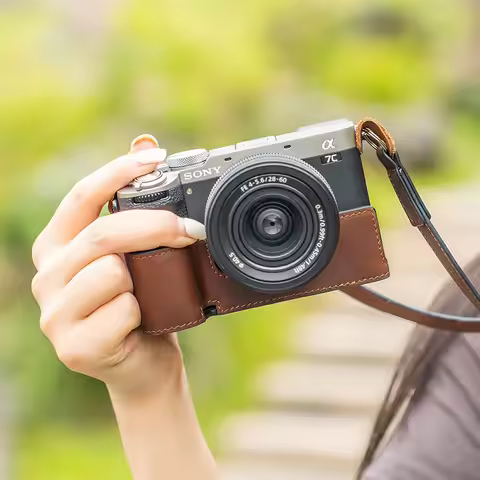 Suitable for Sony A7c2 protective case, mirrorless camera bag, A7CR leather case base, A7C2 genuine