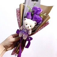 3 teddy bears