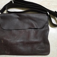 salvatore ferragamo sling bag preloved