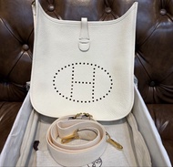 Hermes Evelyne 29 奶油白 Nata