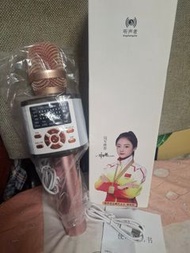 全新 聽聲者 音響一體聲喇叭家庭KTV 卡拉OK 藍牙無線 手機 電視連接 唱K歌 音質清晰 自帶音響 藍牙連接 立體全景 四種播放支持 U盤播口 /TF卡插口/3.5mm插口 2000mAh 大電量