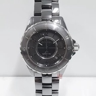 CHANEL 香奈兒 H2979 經典J12系列 2012/02卡 鈦陶瓷阿拉伯數字面盤 錶徑38mm 大眾當舖B110