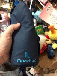 台灣迪卡儂oxylane 絕版商品 Quechua 不是一公升的眼淚水壺保溫袋可當背包