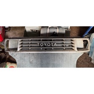 Grill, toyota land cruiser mark 2 LJ78/LJ79. Original japan