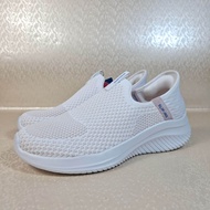 SEPATU SKECHERS SLIP INS COZY WOMENS/SEPATU SKECHERS WANITA/SKECHERS WANITA/SEPATU WANITA/SEPATU SKE