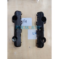 NISSAN NAVARA NP300 D23T 2015 FRONT BUMPER SIDE BRACKET PLASTIC
