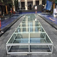 Platform Kaca T-Stage Catwalk Peringkat Perkahwinan Piano Performance Bar Live KTV Car Show Platform