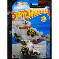 HotWheels FELINE LUCKY 3+ Metal Car