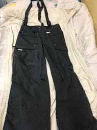 Burton 美國🇺🇸品牌雪褲滑雪吊帶褲Bibs ⛷️ pants38英吋腰