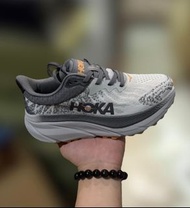 HOKA Challenger ATR 6 跑鞋 (36.5)