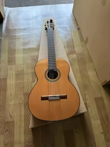 39 inch Full solid Spanish guitar,VENDIMIA Solid Cedar/Solid Rosewood,Classical guitar With 52mm nut