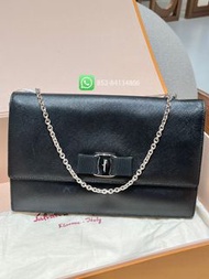 🔥 99 新✨全港最平 ‼️ 正品 任驗 ‼️Salvatore Ferragamo Vara Ginny 黑色蝴蝶結 WOC 鏈條包💖👏現貨 正品任驗 #女裝包# 包包 #crossbody bag