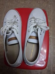 Tommy Hilfiger 白色帆布鞋