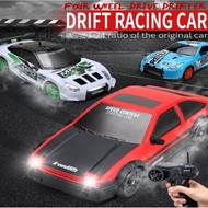 Mobil RC Drift 4WD 2,4GHz / Mobil Remot Drift racing mini skala 1:24