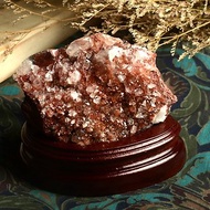 【神山晶礦】原礦|紅方解石|重量690g (重量不含木製底座)
