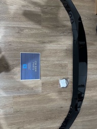 ของแต่ง ลิ้นหน้า BMW G30 ทรง M Per PreLCI/LCI สีดำเงา/คาร์บอนเคฟล่า