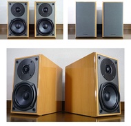 Onkyo DV3EX bookshelf speakers