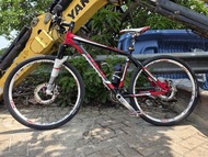 爬山單車