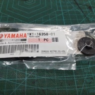 1W1-16358-01 Plate push rod RXZ
