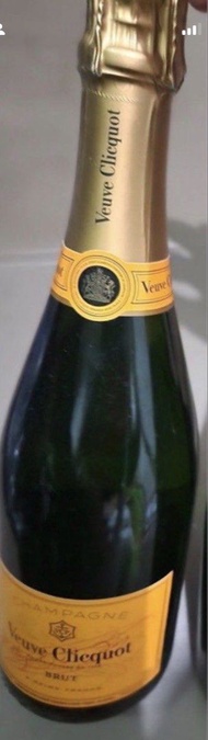 Veuve Clicquot Brut Champagne
