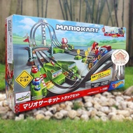 Hot Wheels Mario Kart Circuit Track Set with 1:64 Scale