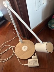 IKEA RIGGAD Led工作燈連無線充電座
