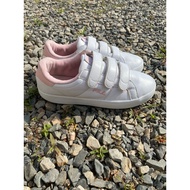 ️Secondhand Shoes ️FILA 3 Steps Beautiful Condition Size.39/25 CM.