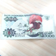 Uang Kuno 20 ribu rupiah cendrawasih merah