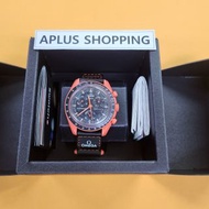 Swatch x Omega Bioceramic MoonSwatch Mission On Earth Lava SO33O100
