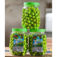 Box of chewing gum, colorful apples, delicious and flavorful, chewing gum, chewing gum