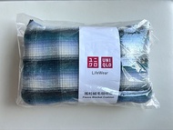 Uniqlo 多用途毛氈 咕𠱸 披肩 抱枕