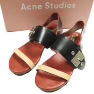 Acne Studios Ade 真皮綁帶涼鞋，義大利製造，37碼（23.5公分），黑色/沙漠色。原價：¥65,880。鞋子【二手】【Acne Studios】