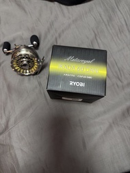 Ryobi Metaroyal Ikada 60 Dani 右手釣魚捲線器