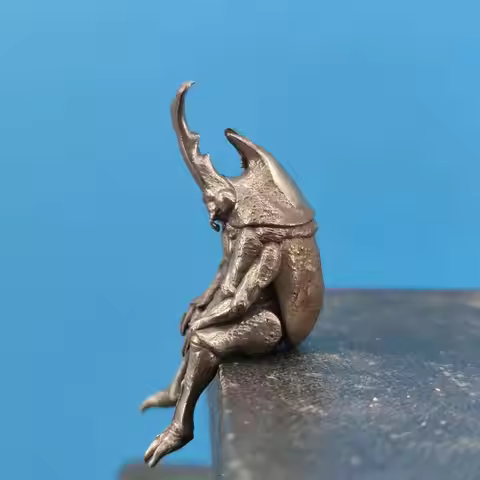 Antique Brass Realistic Beetle Sculpture Dual Horned Beetle Figurine With Intricate Detailing Car Da