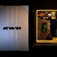Project Rough Gold RWB Model with RWB Garage Diorama 場景 Hotwheels Rauh Welt Begriff SG Diecast Expo 