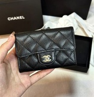 Chanel cf cardholder wallet 經典 卡包 荔枝牛皮 黑金 銀包 垂蓋 卡片套 classic flap card holder 25k 26c 26p 經典款 禮物 護照夾 
