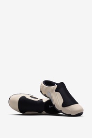 Clogposite Sand Drift and Black
