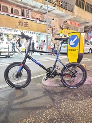 JAVA   CL  2.0  ,  20 X 1.35 吋 ， 2 X 9 速 ， 鋁合金 小輪徑 ， 油壓碟剎 ， 刀軨 ，前後轆可快拆 ， 新淨。