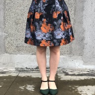 大橘花黑短裙
