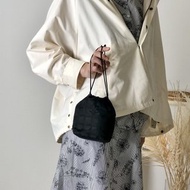 【日本直送 名牌二手包】CHANEL 香奈兒 紐約旅行系列 手提包 黑色 尼龍 束口 小包 vintage x7242n