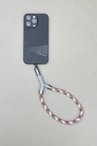 Yoggle Hand 手機手腕帶 手繩 【可換繩】啡紅色The McCartney