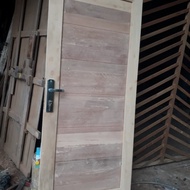 daun pintu kayu solid...ukuran standart