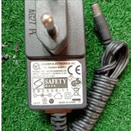 9v 0.6a Adapter