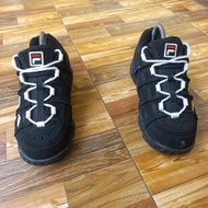 Sepatu Fila Sneaker Basket Barikade