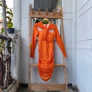 2hand orange bodycon dress, waist 56 to 66cm, length 99cm, code 300