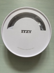 Sold‼️ITZY Official Light Ring Ver 2 應援手燈