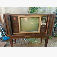 tv kayu antik jadul sharp