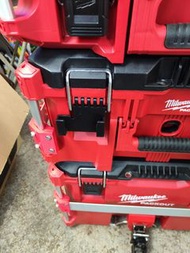 Milwaukee PACKOUT 米沃奇 3D打印   前面箱扣支架配件 可放箱子在前面 多功能挂钩零件 2件 95元 3D打印有點瑕疵(不包括8426箱子)