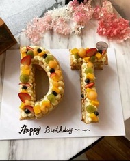 英文字雜果拿破崙蛋糕