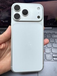 港版iPhone 17 pro max 256G Apple保養至12/2026